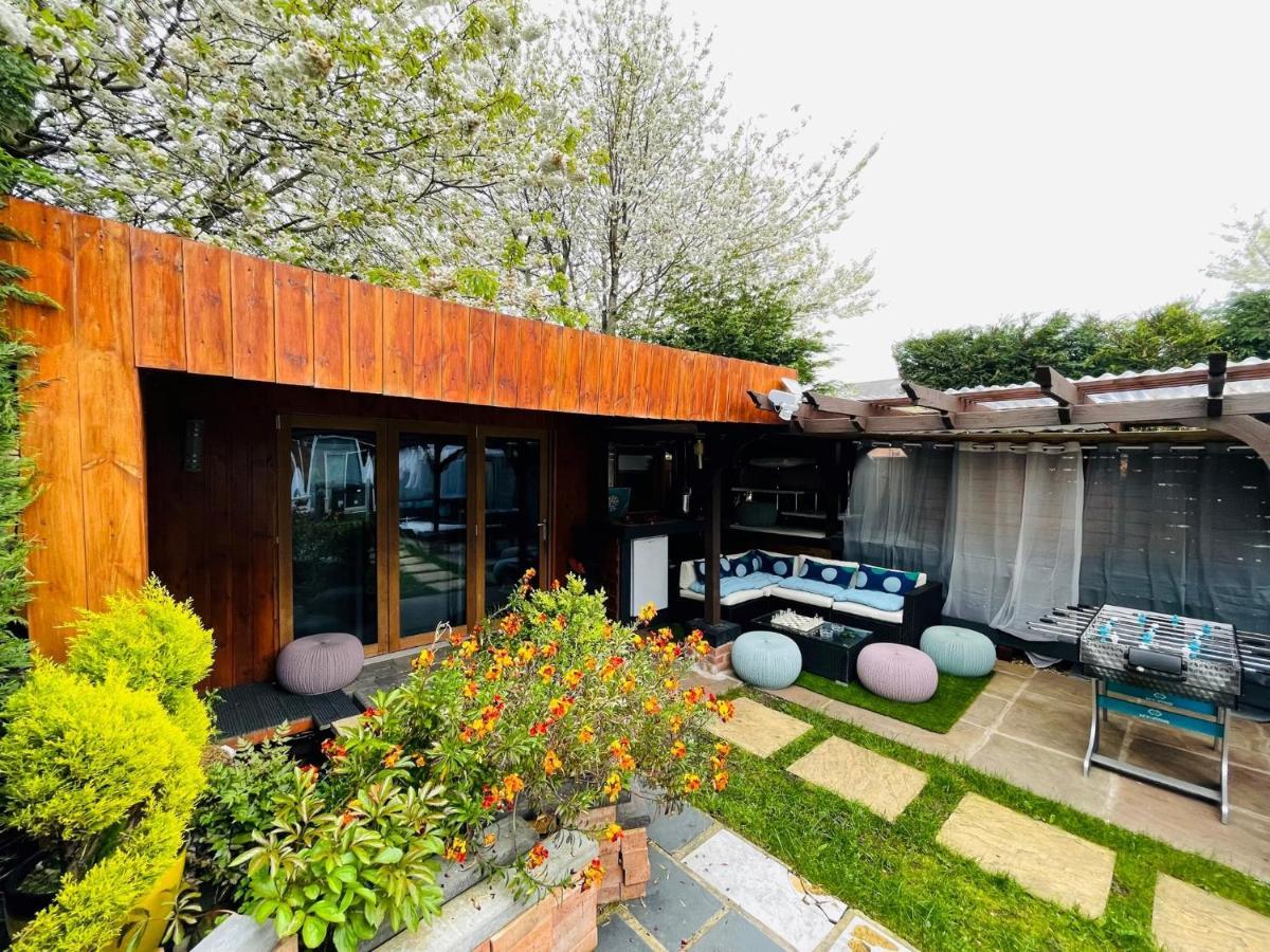 Tropical Style House Near Newcastle City Centre Buitenkant foto